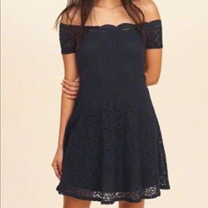 Hollister Navy Blue off the shoulder lace dress S
